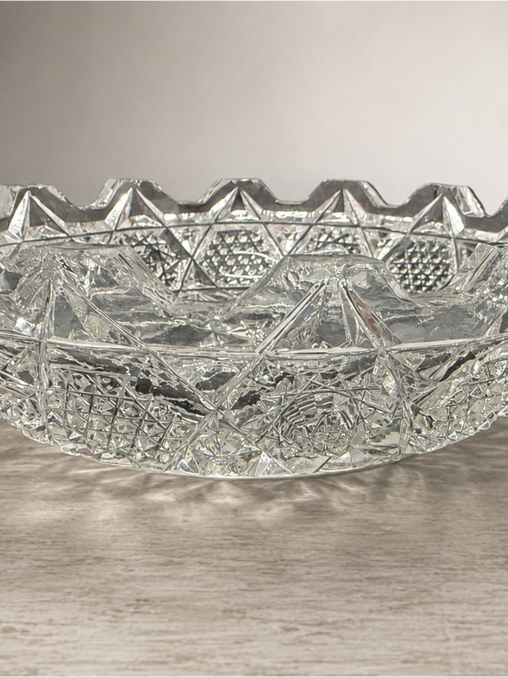 Vintage Brilliant Cut Crystal Bowl 7” Starburst Pinwheel Sawtooth Rim